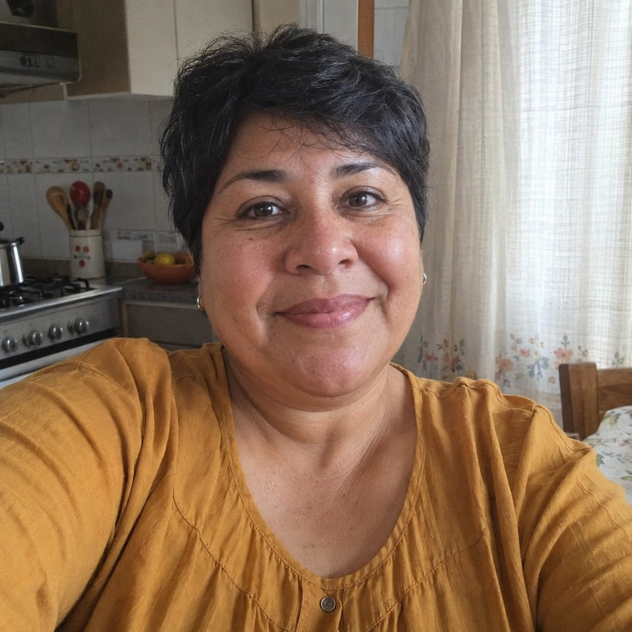 Carla Hernández - Compradora de Facebook